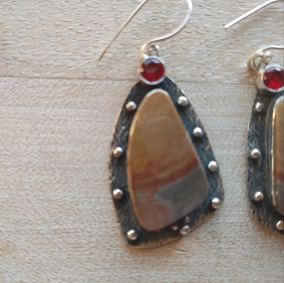 Mookaite w/ Garnet Earrings in 925 Solid Sterling Silver (2.4") - Picture 12 of 14